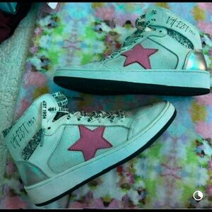 Like brand new only worn a few times